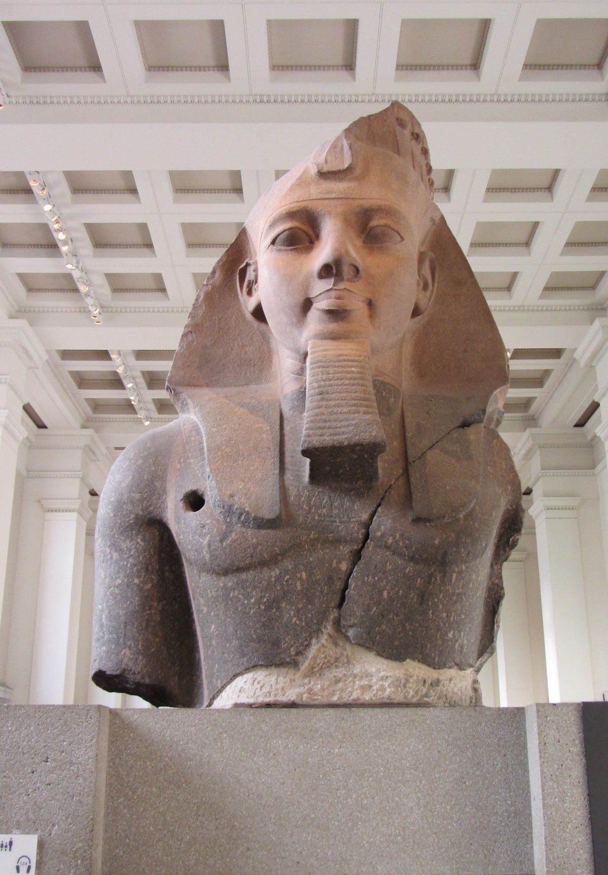 Ramesses II Younger Memnon at the British Museum, not the new discovery. BabelStone, CC BY-SA 3.0.